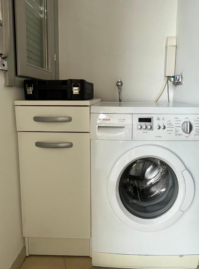 Bilocale In Centro - 10Km Da Malpensa Apartment Gallarate Bagian luar foto